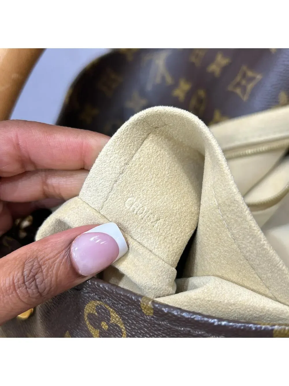 Louis Vuitton Artsy Handbag Canvas Mm #340713L21B